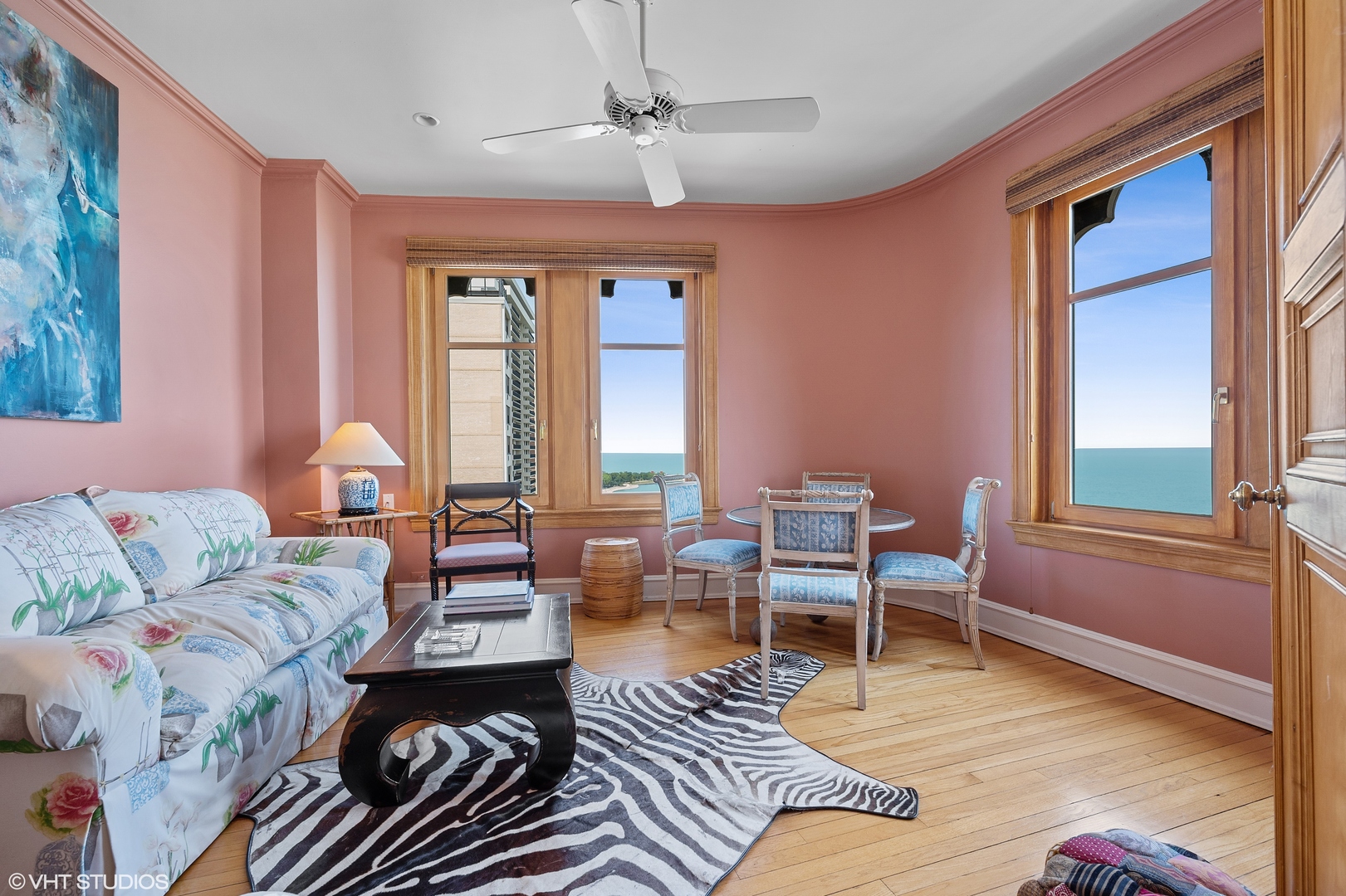 1120 N Lake Shore Drive 17AB