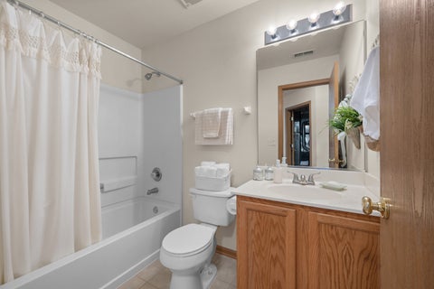 Tiny photo for 88 Johnson Court, North Aurora, IL 60542 (MLS # 12780084)