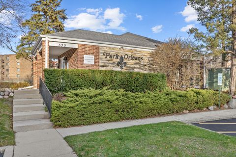 A home in Elk Grove Village