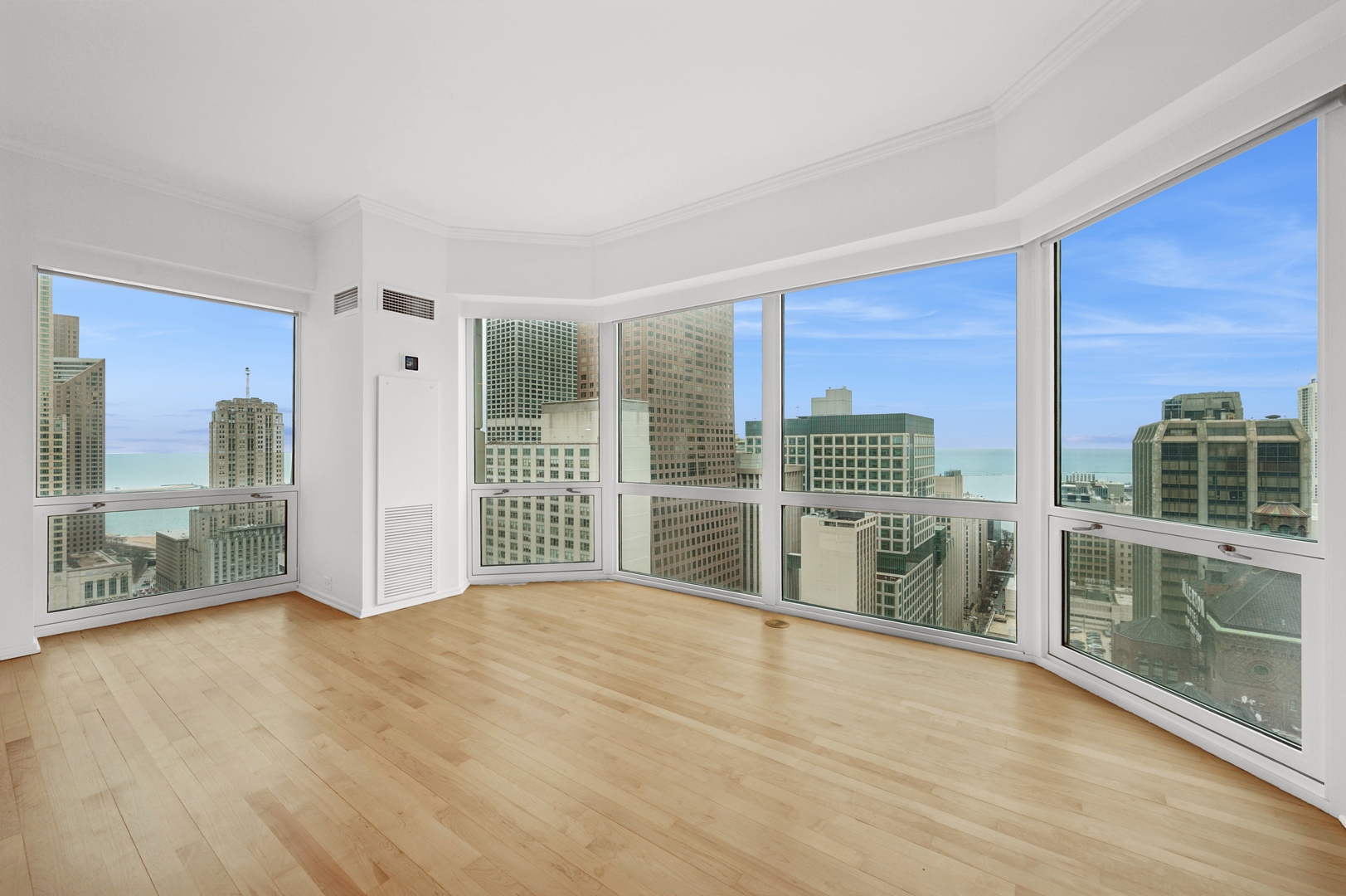 100 E Huron Street 2804