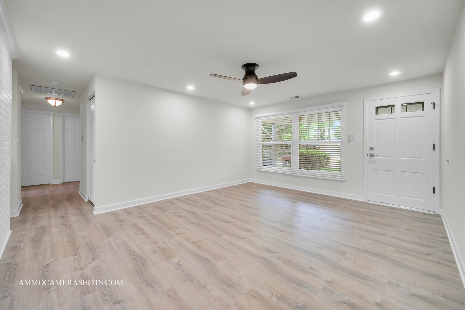 1607 WARWICK Lane