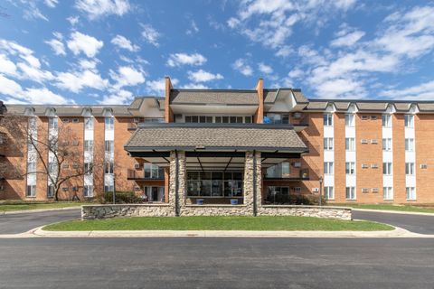 Photo of 4225 Saratoga Avenue #311B, Downers Grove, IL 60515 (MLS # 12604804)