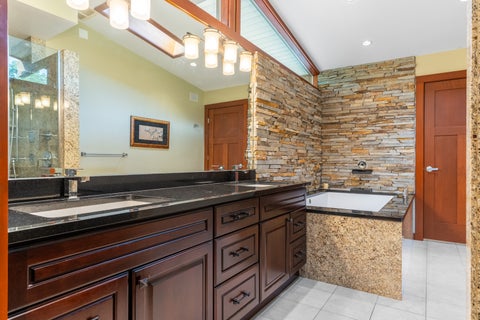 Tiny photo for 13 Yorkshire Drive, Lincolnshire, IL 60069 (MLS # 12763880)