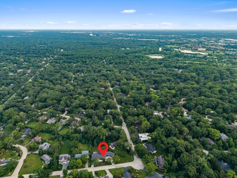 Tiny photo for 13 Yorkshire Drive, Lincolnshire, IL 60069 (MLS # 12763880)
