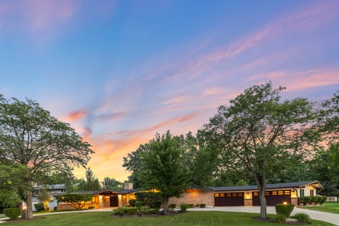 Tiny photo for 13 Yorkshire Drive, Lincolnshire, IL 60069 (MLS # 12763880)