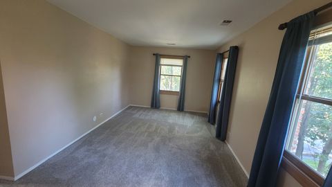 Tiny photo for 1800 Fayette Walk Walk #E, Hoffman Estates, IL 60169 (MLS # 12503080)