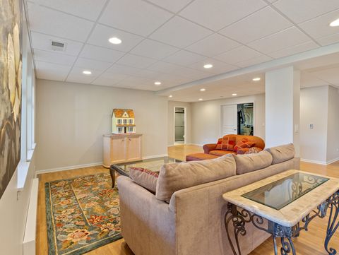 Tiny photo for 3001 Ravinia Circle, Mundelein, IL 60060 (MLS # 12525753)