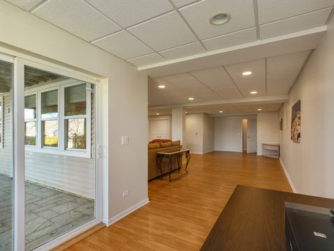 Tiny photo for 3001 Ravinia Circle, Mundelein, IL 60060 (MLS # 12525753)