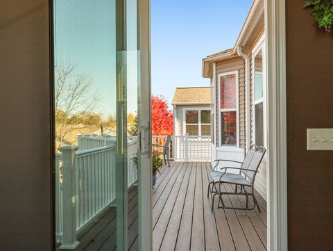 Tiny photo for 3001 Ravinia Circle, Mundelein, IL 60060 (MLS # 12525753)