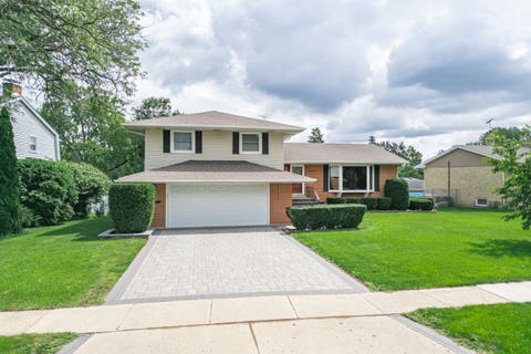 Tiny photo for 4506 MAGNOLIA Drive, Rolling Meadows, IL 60008 (MLS # 12699178)