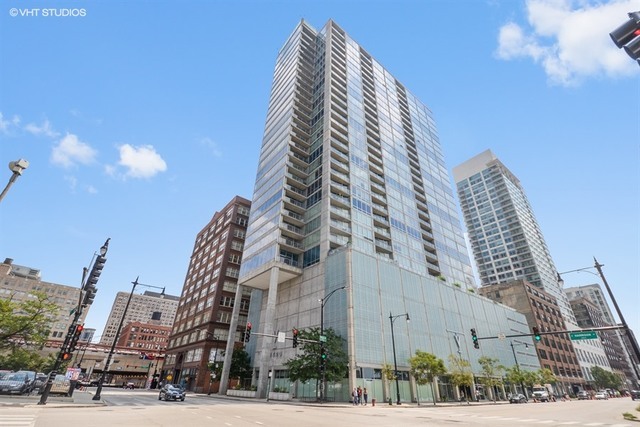 611 S Wells Street 1507