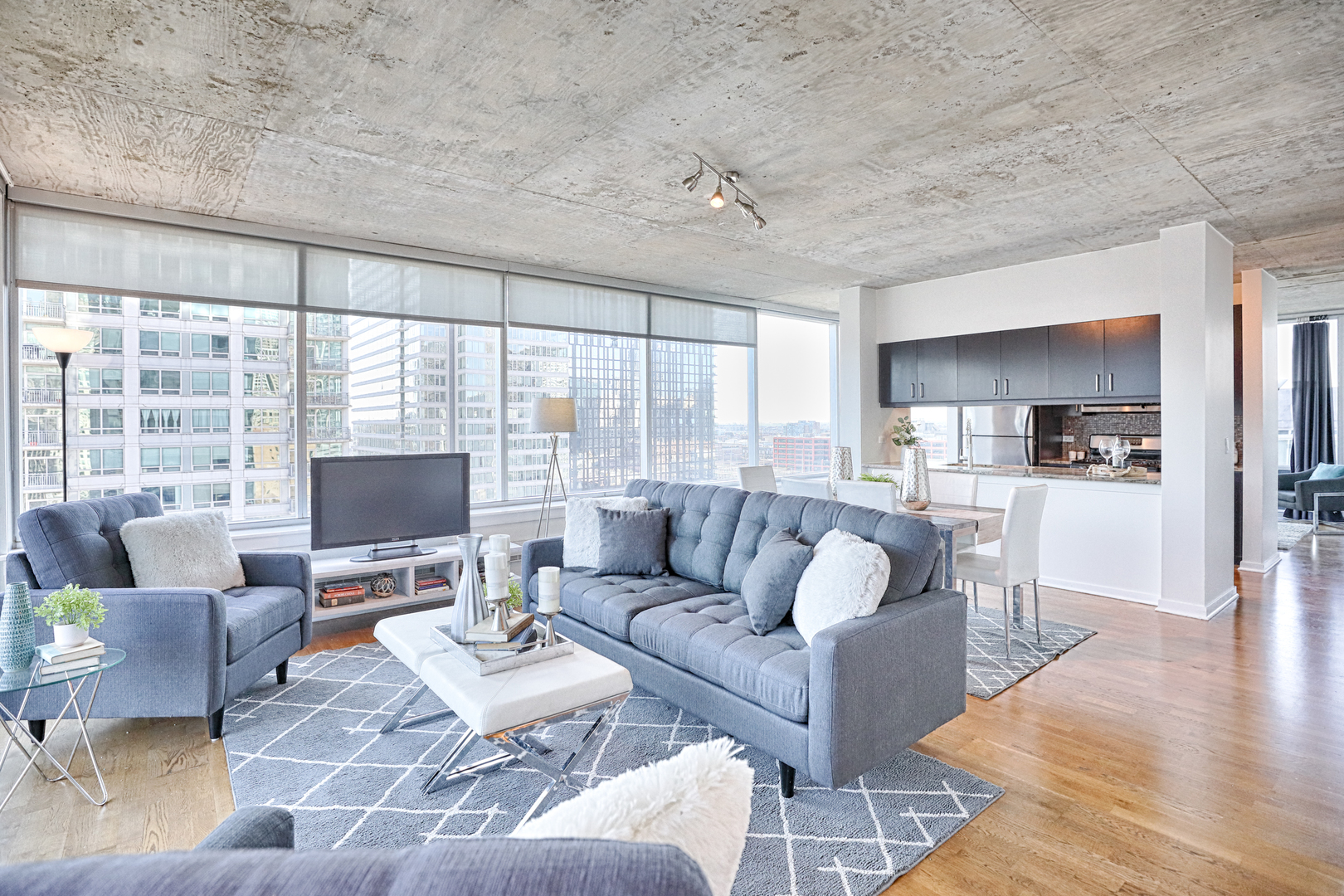 611 S Wells Street 1507