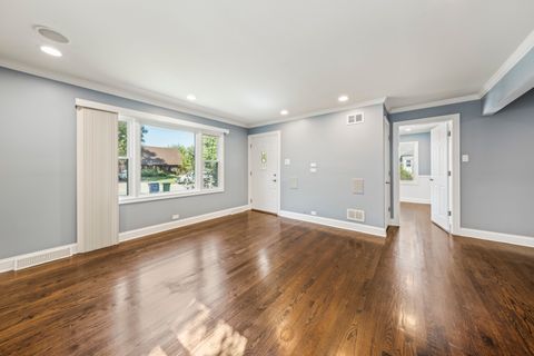 Tiny photo for 9725 Normandy Avenue, Oak Lawn, IL 60453 (MLS # 12531792)