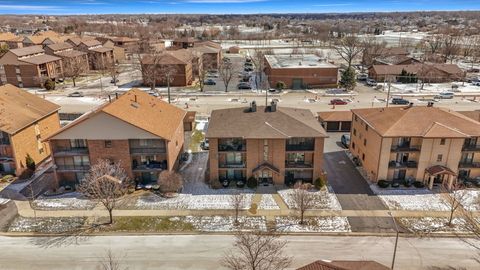Tiny photo for 16819 81st Avenue #1S, Tinley Park, IL 60477 (MLS # 12593333)