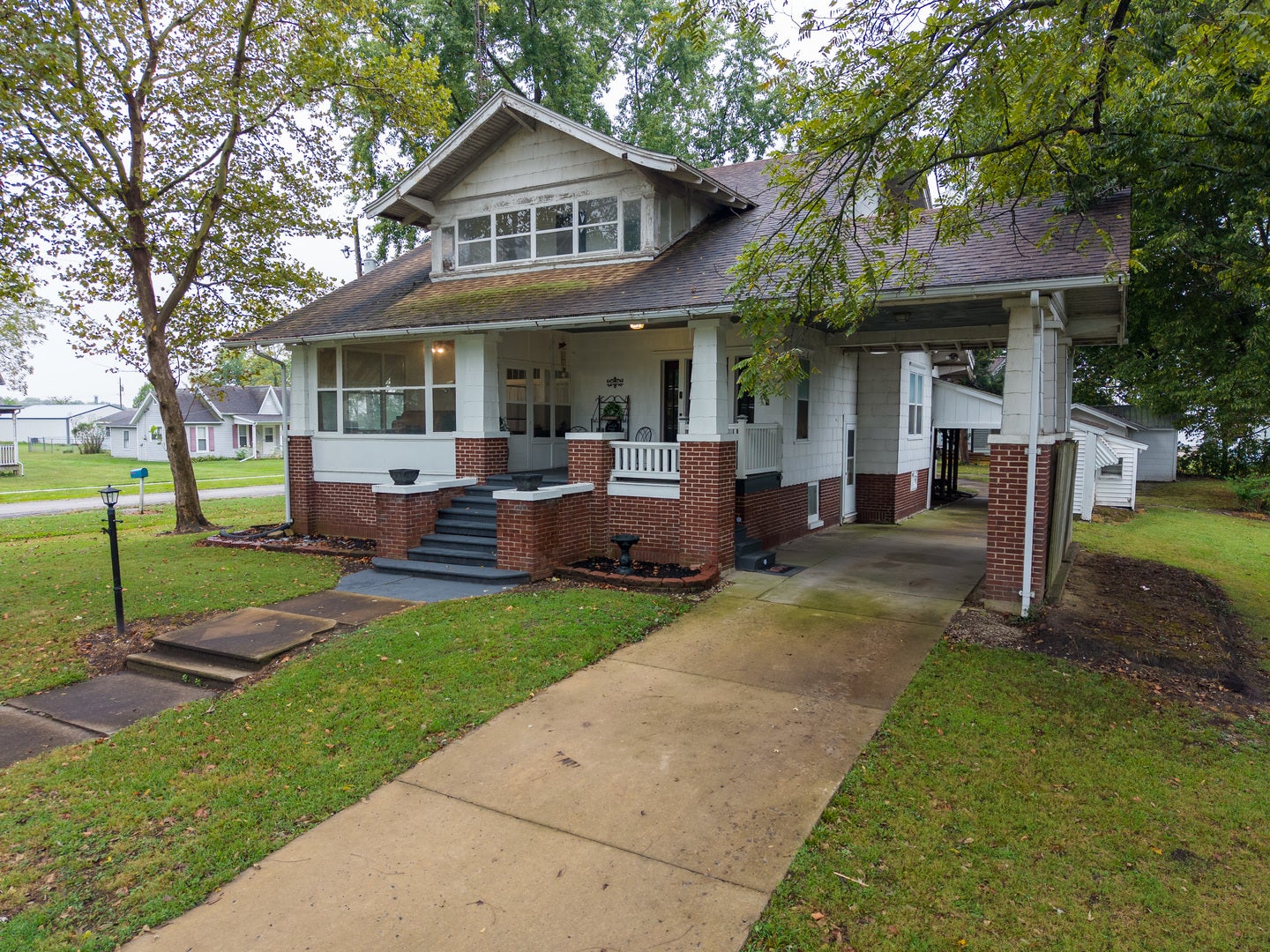 311 E Monroe Avenue