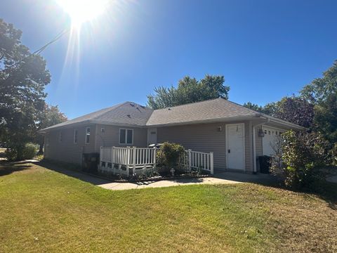 Tiny photo for 827 14th Avenue, Fulton, IL 61252 (MLS # 12489080)