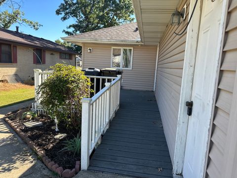Tiny photo for 827 14th Avenue, Fulton, IL 61252 (MLS # 12489080)