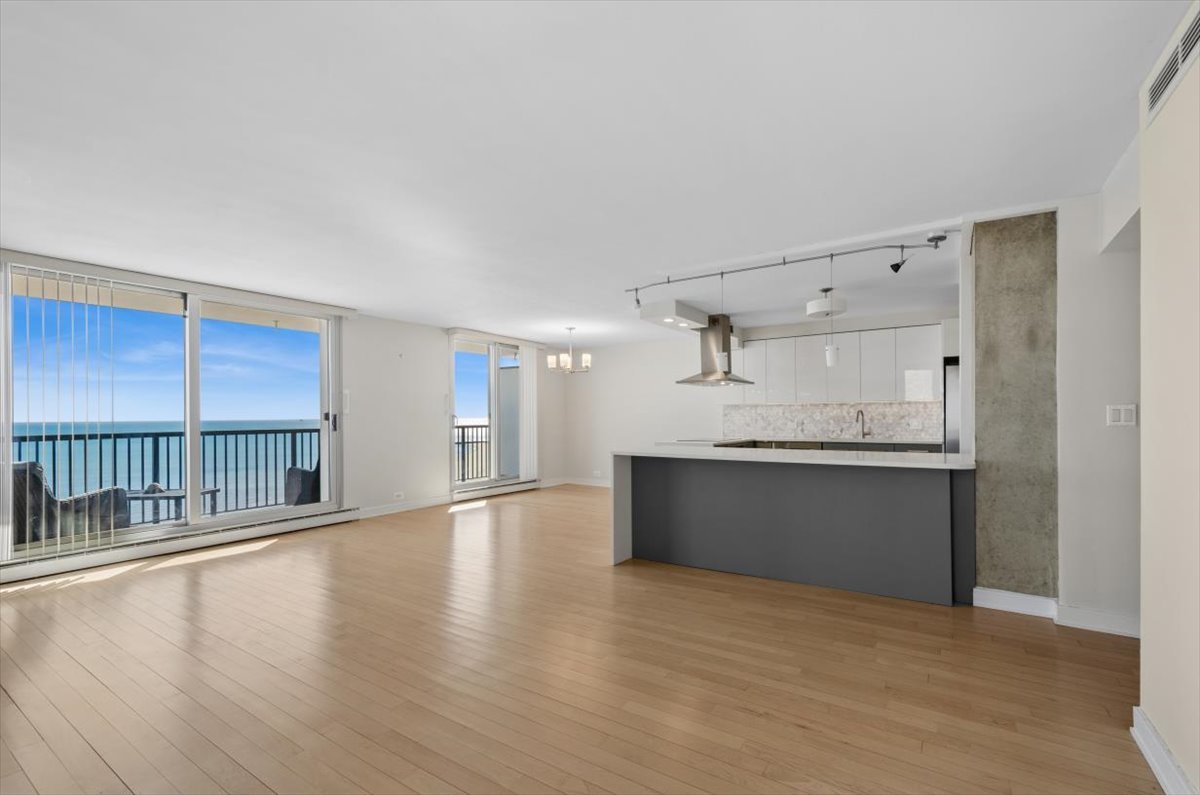 5855 N Sheridan Road 9B