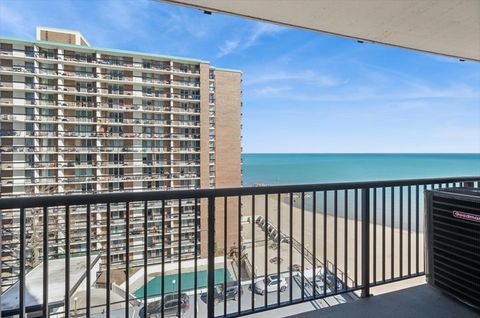 Tiny photo for 5855 N Sheridan Road #9B, Chicago, IL 60660 (MLS # 12586839)