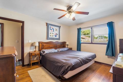 Tiny photo for 205 Huntington Court, La Grange Park, IL 60526 (MLS # 12465983)