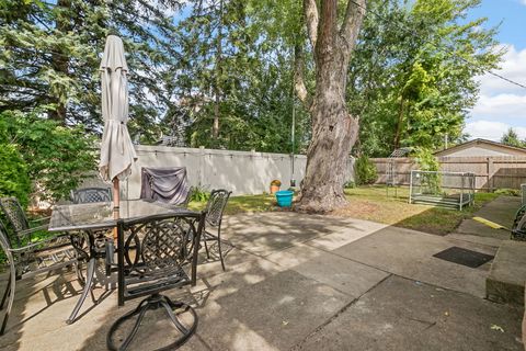 Tiny photo for 205 Huntington Court, La Grange Park, IL 60526 (MLS # 12465983)