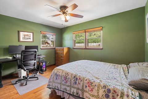 Tiny photo for 205 Huntington Court, La Grange Park, IL 60526 (MLS # 12465983)