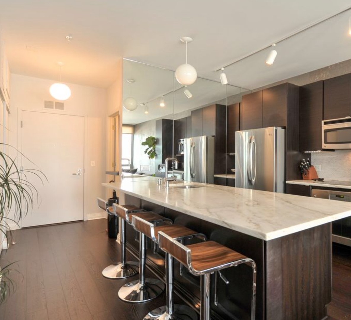 565 W QUINCY Street 1505