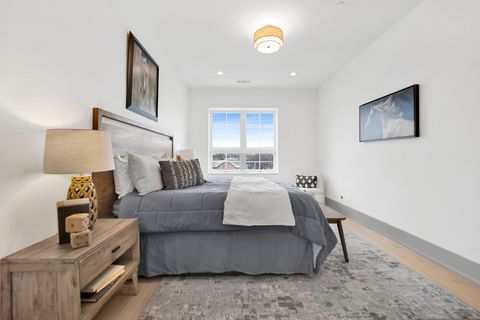 Tiny photo for 1548 W Ardmore Avenue #3F, Chicago, IL 60660 (MLS # 12583205)