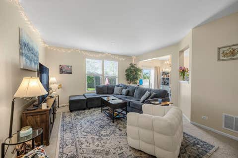 Tiny photo for 1513 Yellowstone Drive, Streamwood, IL 60107 (MLS # 12673464)