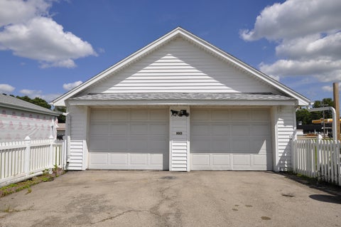 Tiny photo for 1015 1st Avenue, Ottawa, IL 61350 (MLS # 12736837)