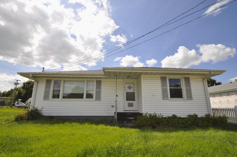Tiny photo for 1015 1st Avenue, Ottawa, IL 61350 (MLS # 12736837)
