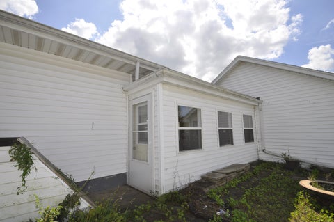 Tiny photo for 1015 1st Avenue, Ottawa, IL 61350 (MLS # 12736837)