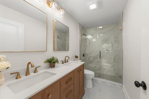 Tiny photo for 6557 Raintree Court, Lisle, IL 60532 (MLS # 12727380)