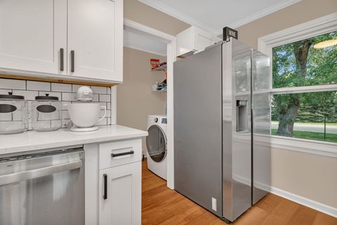 Tiny photo for 1901 Wilcox Street, Crest Hill, IL 60403 (MLS # 12474483)