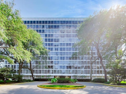Tiny photo for 601 E 32nd Street #610, Chicago, IL 60616 (MLS # 12741540)