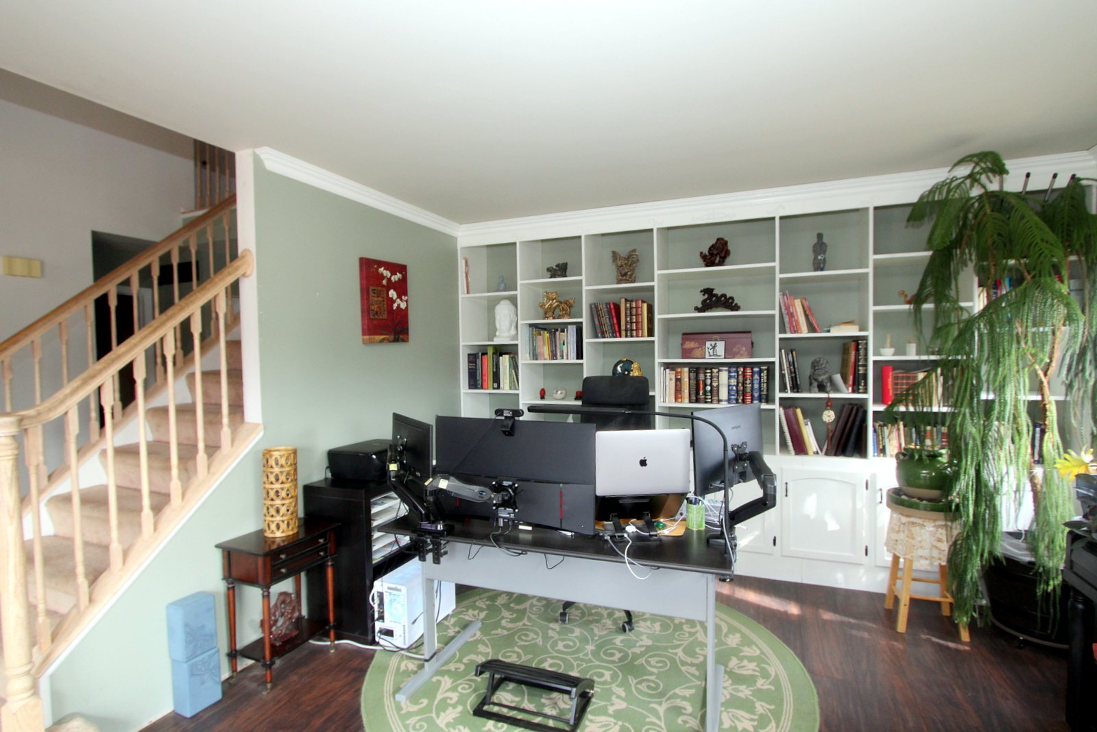 1709 Cunningham Lane