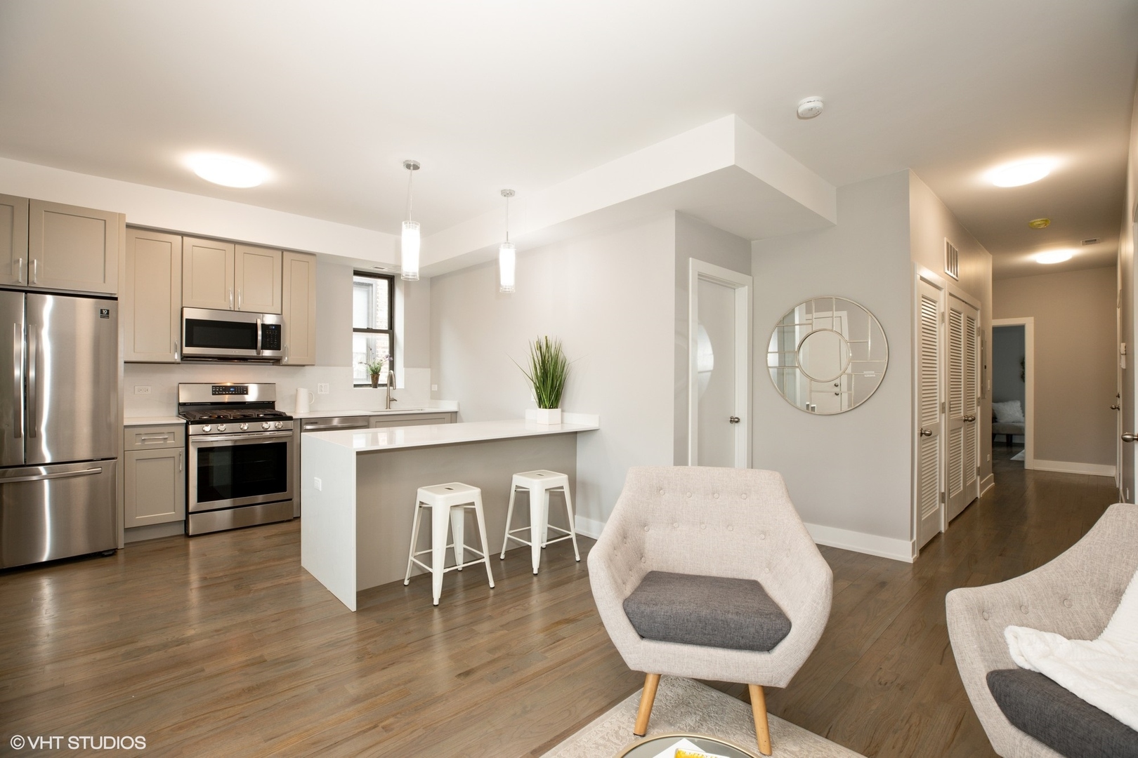 5038 S Saint Lawrence Avenue 2N