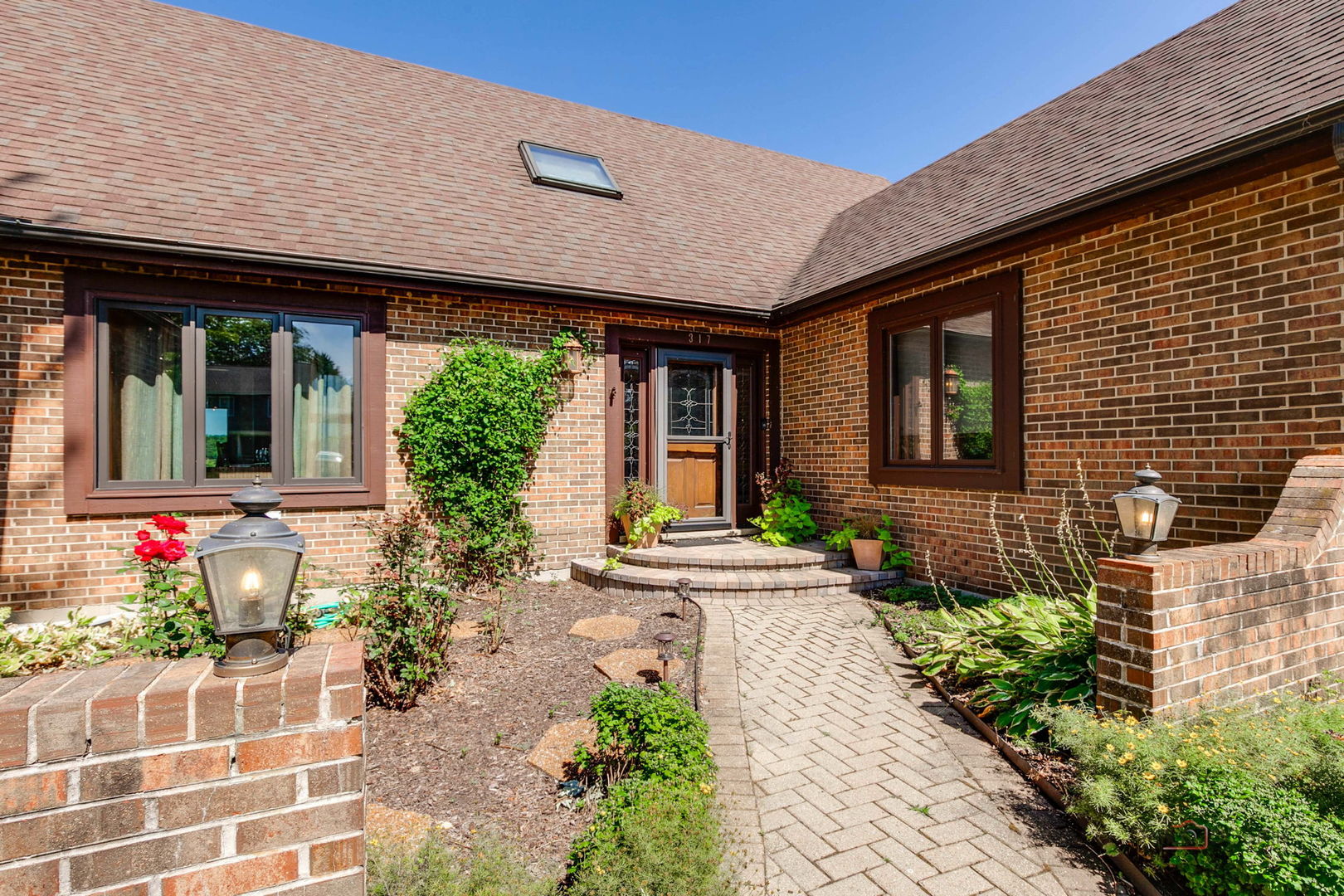 317 Mainsail Drive
