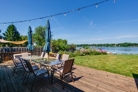Tiny photo for 317 Mainsail Drive, Third Lake, IL 60030 (MLS # 12718950)