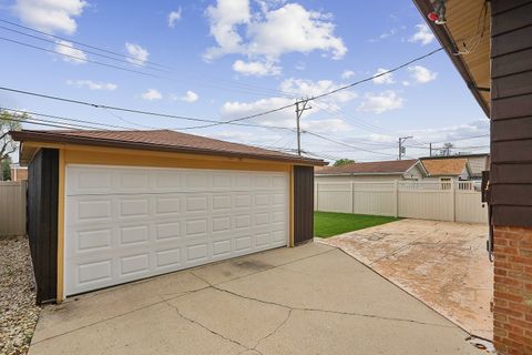 Tiny photo for 2929 W 102nd Place, Chicago, IL 60655 (MLS # 12621329)