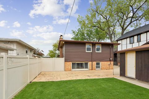 Tiny photo for 2929 W 102nd Place, Chicago, IL 60655 (MLS # 12621329)