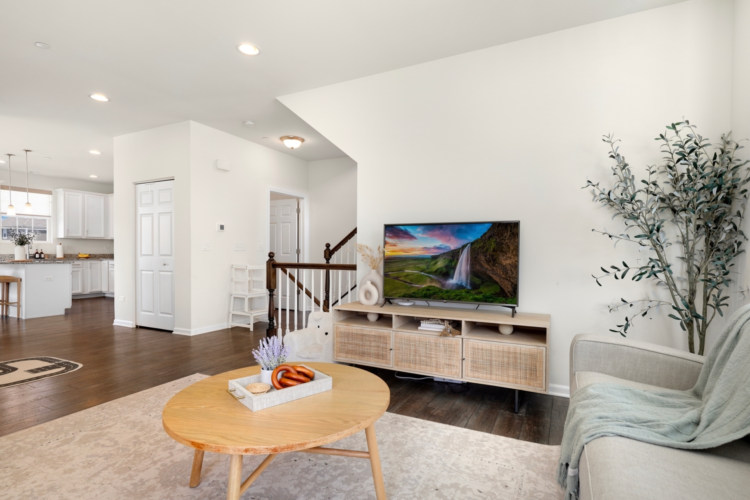 13916 S Addison Trail