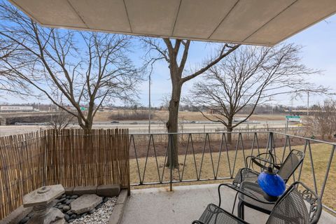 Tiny photo for 2900 Maple Avenue #15B, Downers Grove, IL 60515 (MLS # 12582837)