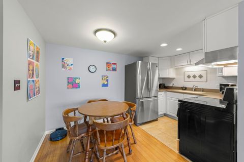 Tiny photo for 2900 Maple Avenue #15B, Downers Grove, IL 60515 (MLS # 12582837)