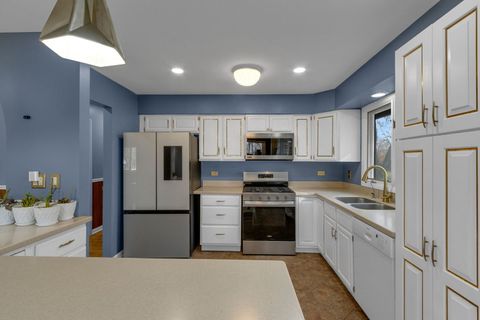 Tiny photo for 4N580 Chatham Court, West Chicago, IL 60185 (MLS # 12522578)