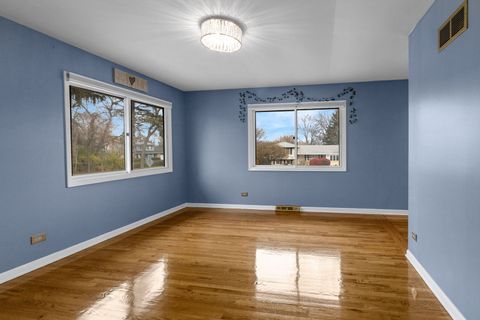 Tiny photo for 4N580 Chatham Court, West Chicago, IL 60185 (MLS # 12522578)