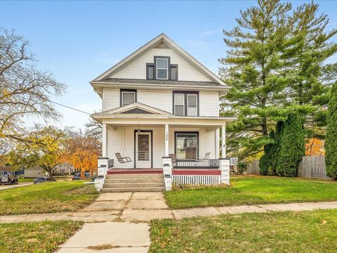 Tiny photo for 125 E 5th Street, Pecatonica, IL 61063 (MLS # 12512351)