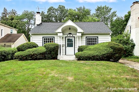 906 Pleasant Avenue Highland Park IL 60035