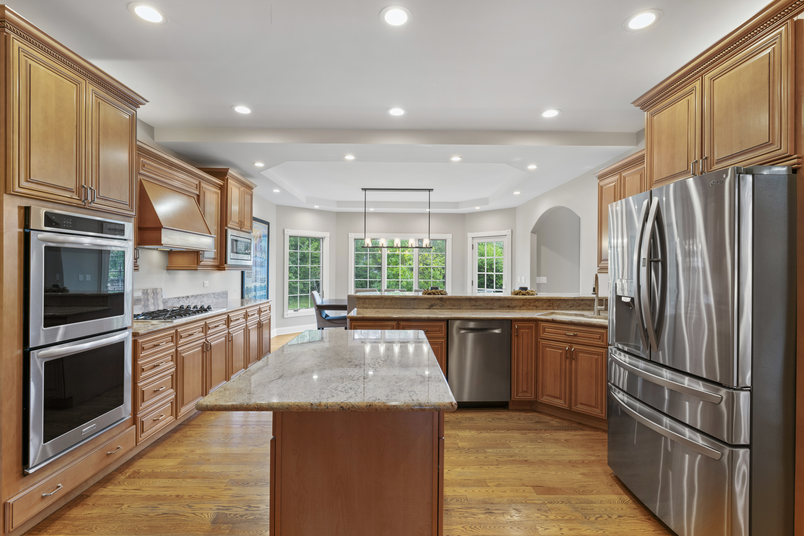 Inverness, Illinois 60010, United States, 5 Bedrooms Bedrooms, ,5 BathroomsBathrooms,Residential,Active,216441