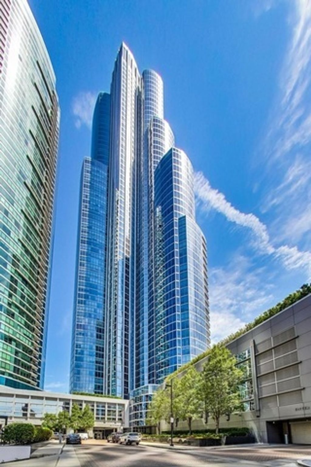 Photo for 1211 S Prairie Avenue #5400, Chicago, IL 60605 (MLS # 12498447)